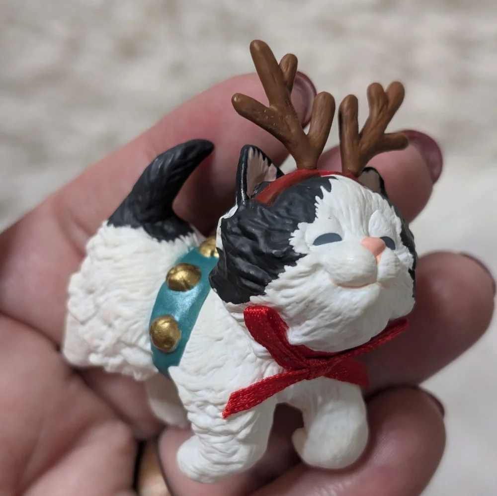 Vintage Hallmark 1998 Kitty Keepsake Ornament Purr-fect Little Deer